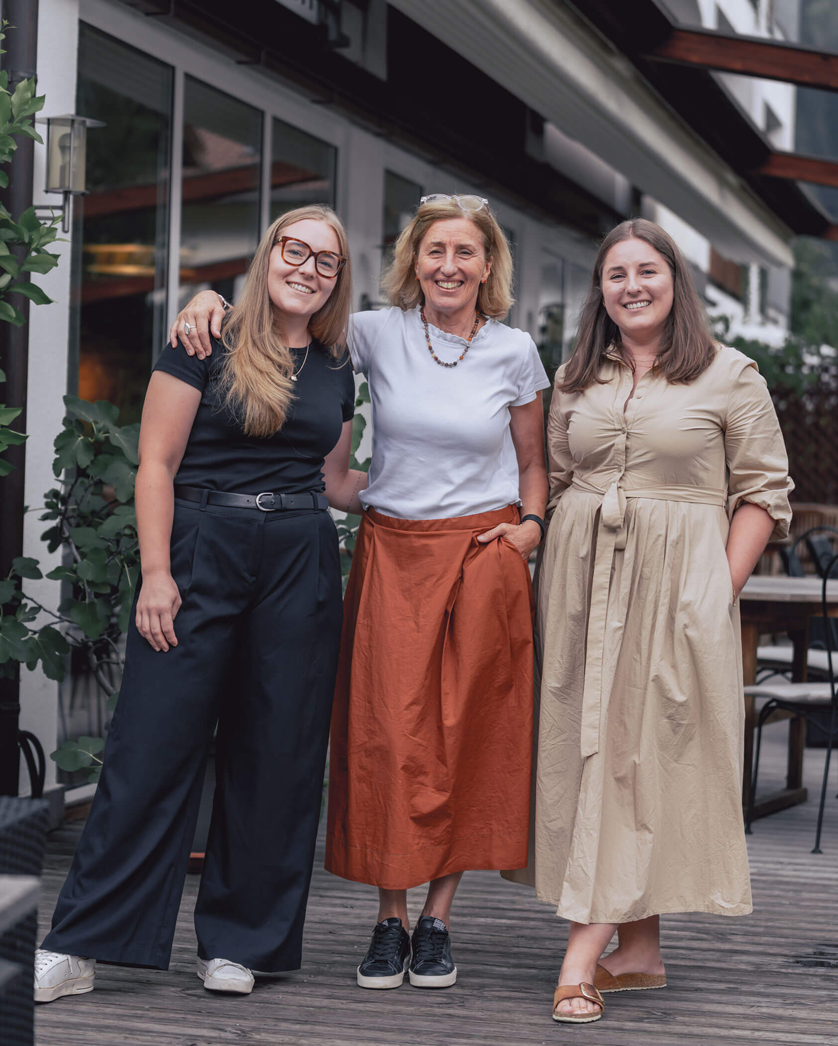 The hosts Agnes, Carmen and Anna - Gisse Zwölf